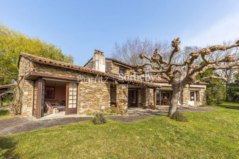 maison 5 Pièces en vente sur AHETZE (64210)