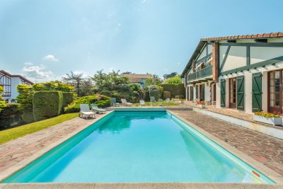 maison 10 Pièces en vente sur GUETHARY (64210) Vente Maison Guéthary 10 Pièces 300 m²