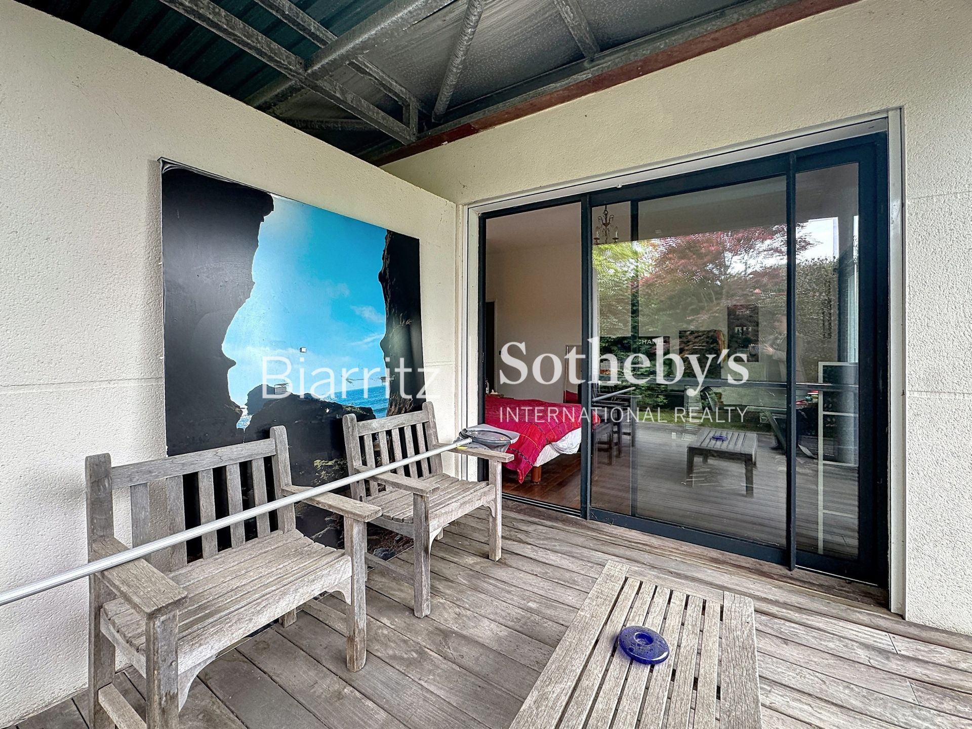 house 6 Rooms for sale on BIARRITZ (64200)