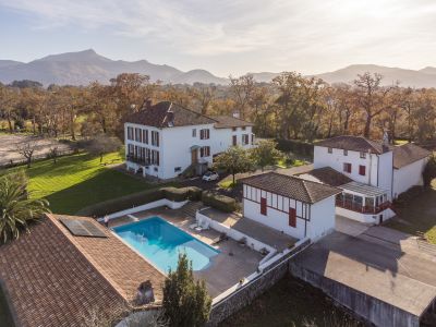 Vente Propriété équestre Urrugne 18&nbsp;Pièces 750&nbsp;m²