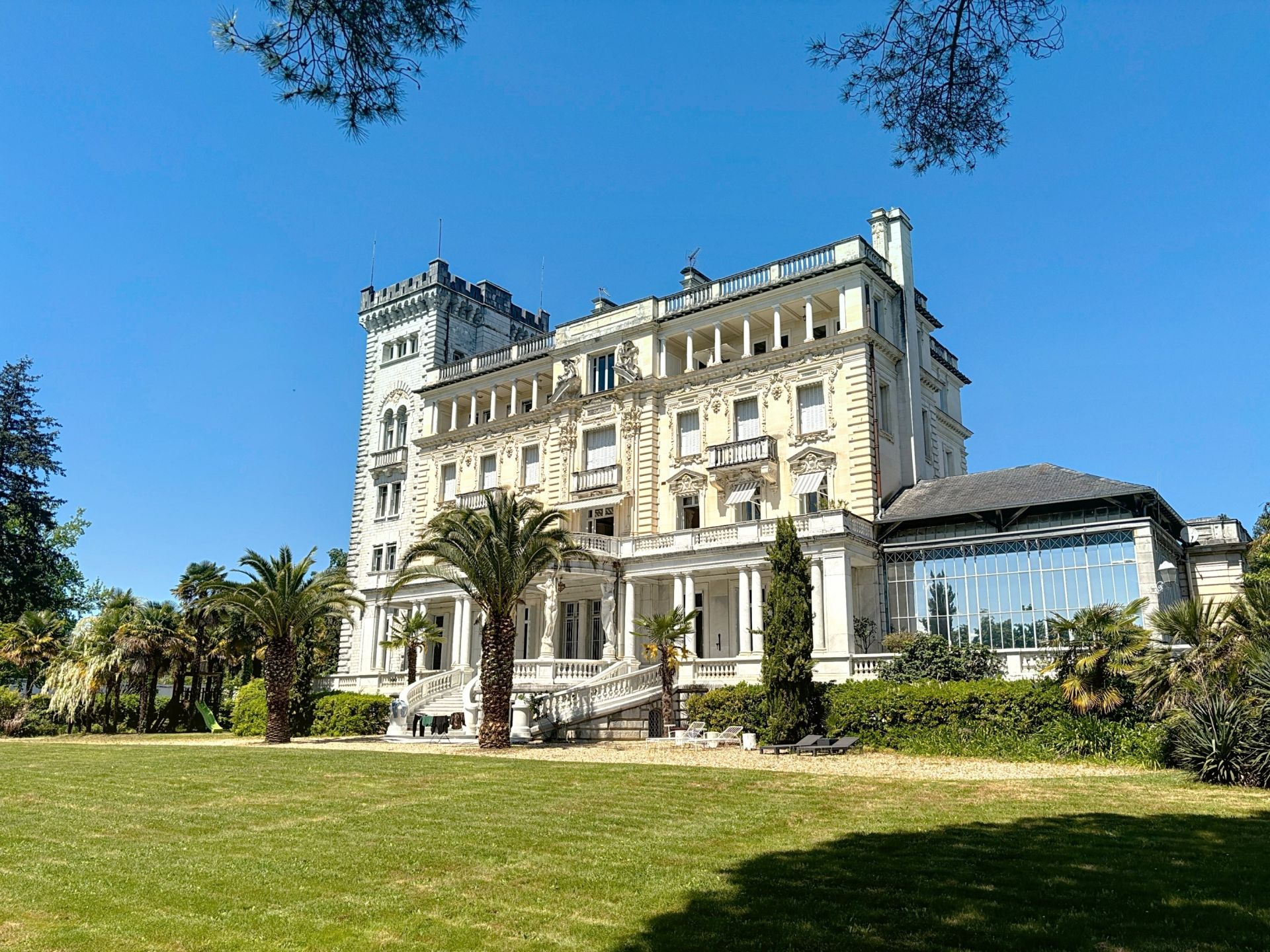appartement 8 Pièces en vente sur PAU (64000)