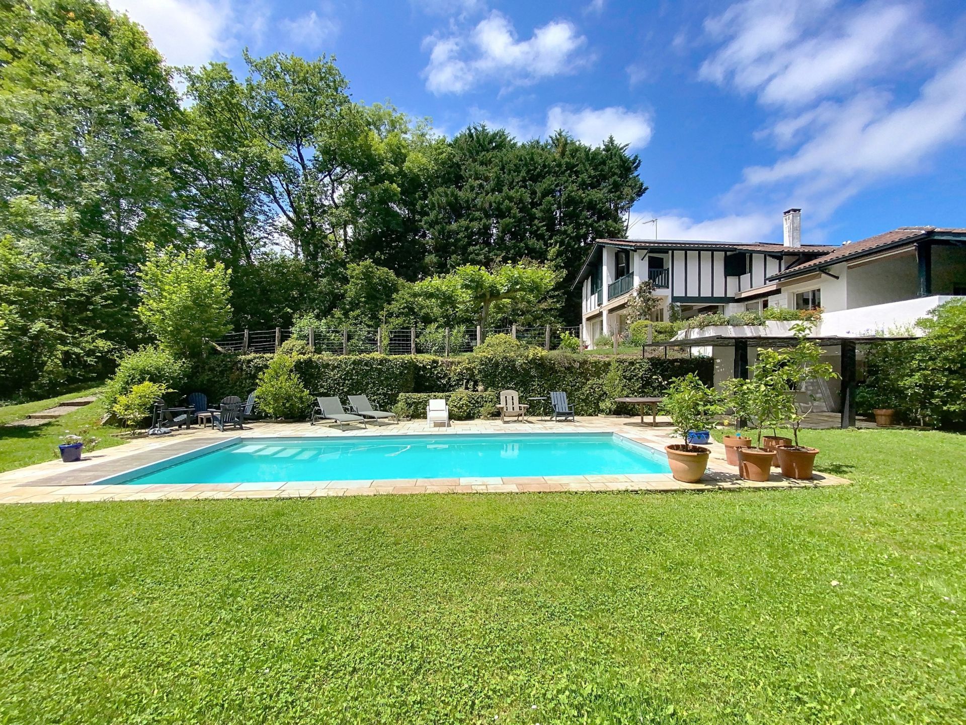 maison 7 Pièces en vente sur ASCAIN (64310)