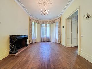 castle 15 Rooms for sale on DAX (40100)