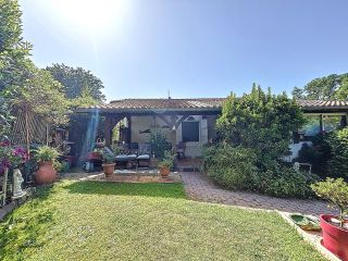 house 6 Rooms for sale on HOSSEGOR (40150)