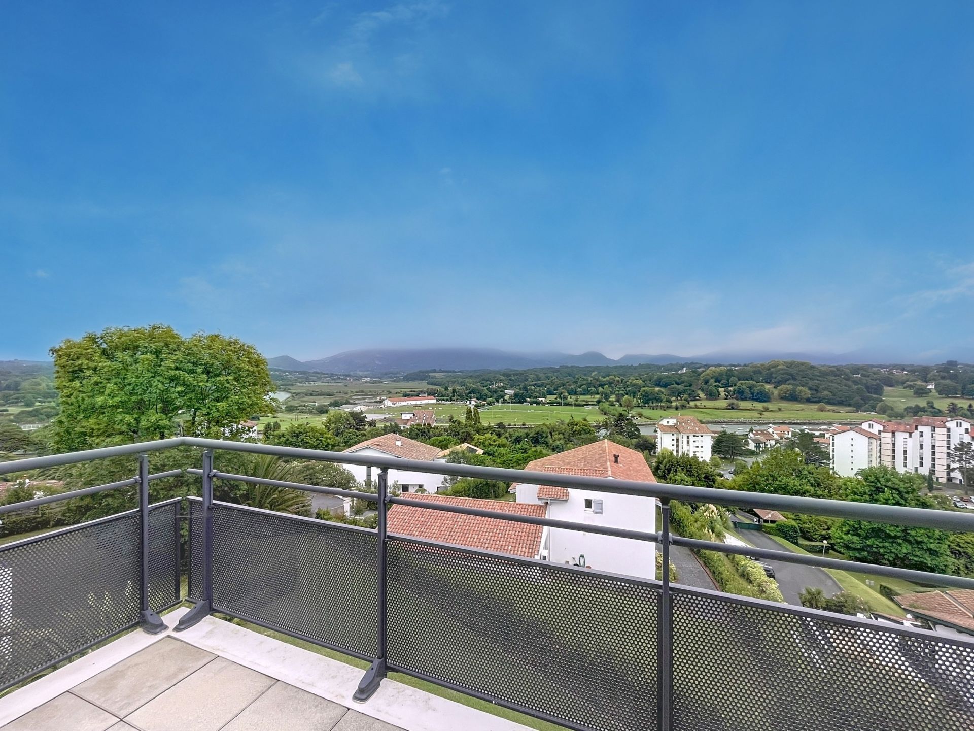 apartment 3 Rooms for sale on ST JEAN DE LUZ (64500)