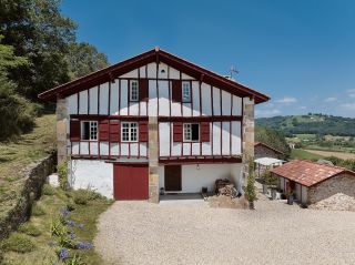 maison 10 Pièces en vente sur SARE (64310)