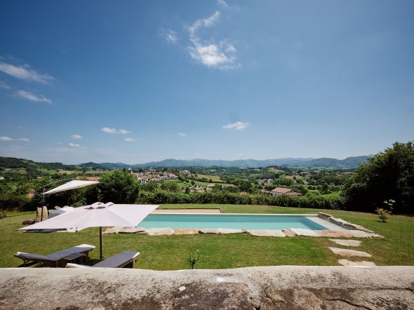 Vente Maison Sare 10 Pièces 421 m²