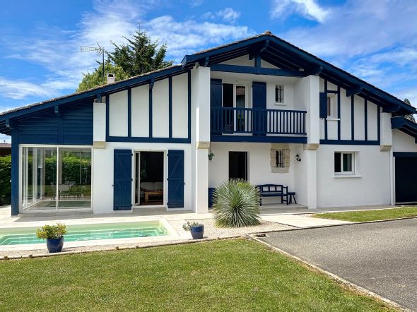 Vente Maison Saint-Jean-de-Luz 6 Pièces 150 m²