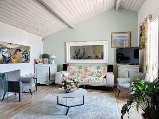 house 7 Rooms for sale on URRUGNE (64122)