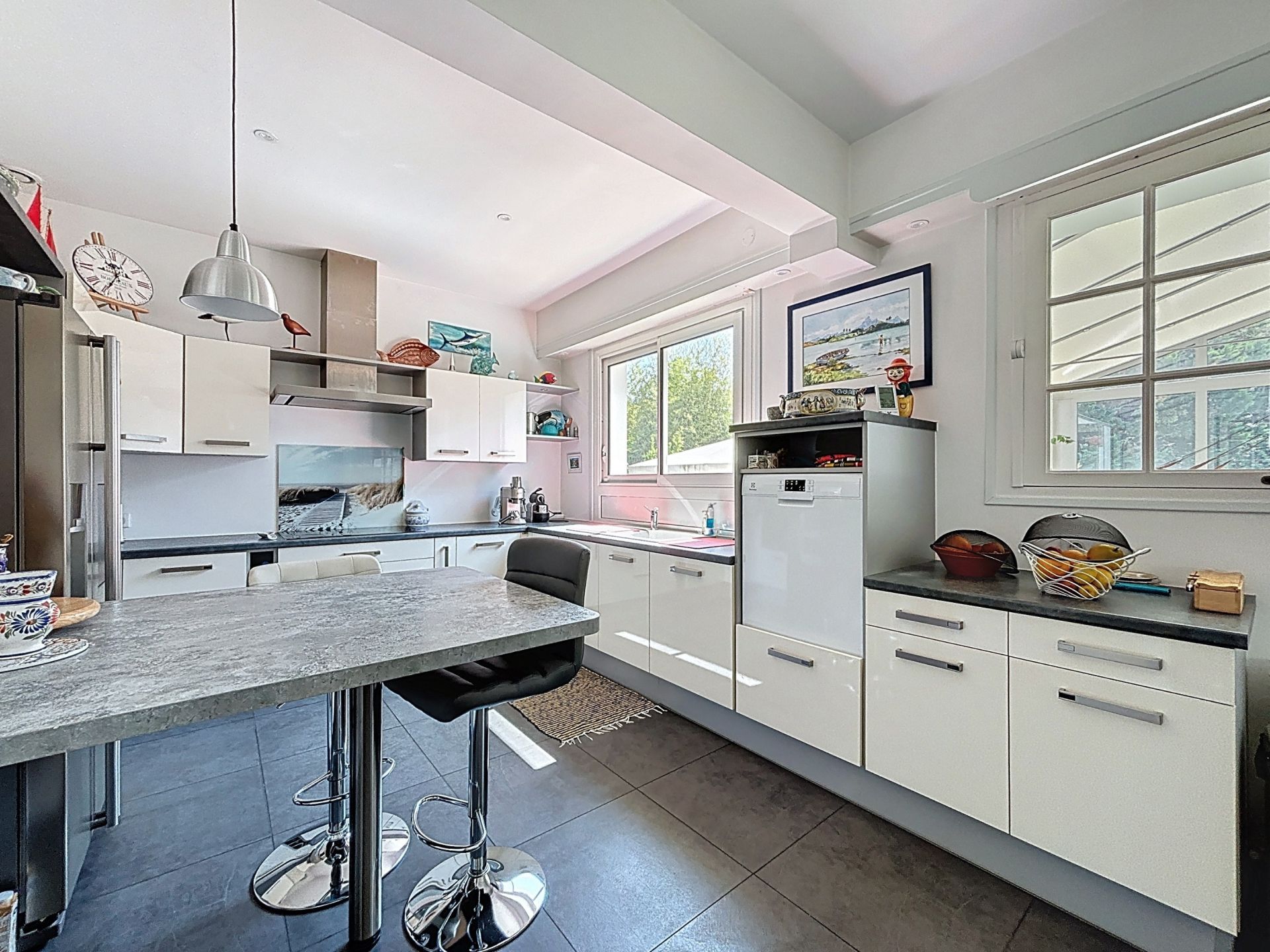 house 8 Rooms for sale on CAPBRETON (40130)