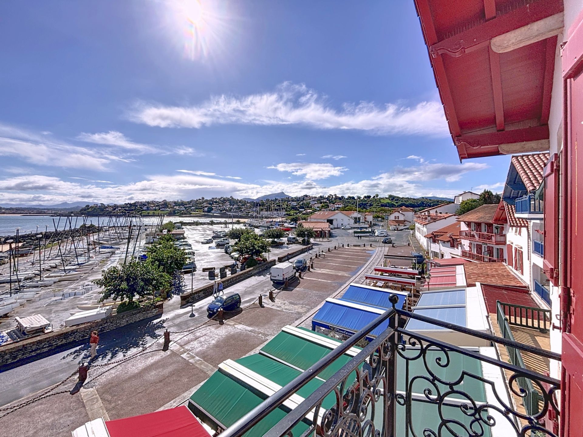 apartment 4 Rooms for sale on CIBOURE (64500)