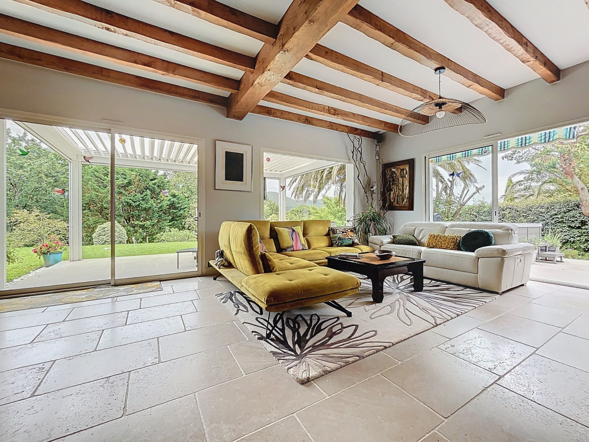 maison 7 Pièces en vente sur ASCAIN (64310)