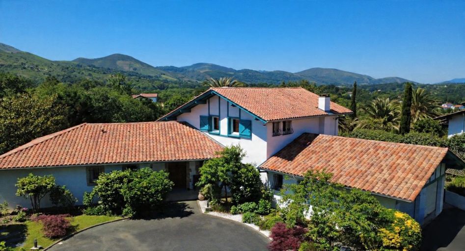 maison 7 Pièces en vente sur ASCAIN (64310)