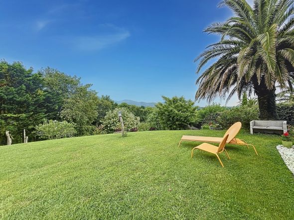 Sale House Ascain 7 Rooms 237 m²