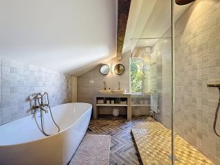 house 8 Rooms for sale on GUETHARY (64210)