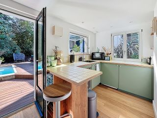 house 8 Rooms for sale on GUETHARY (64210)