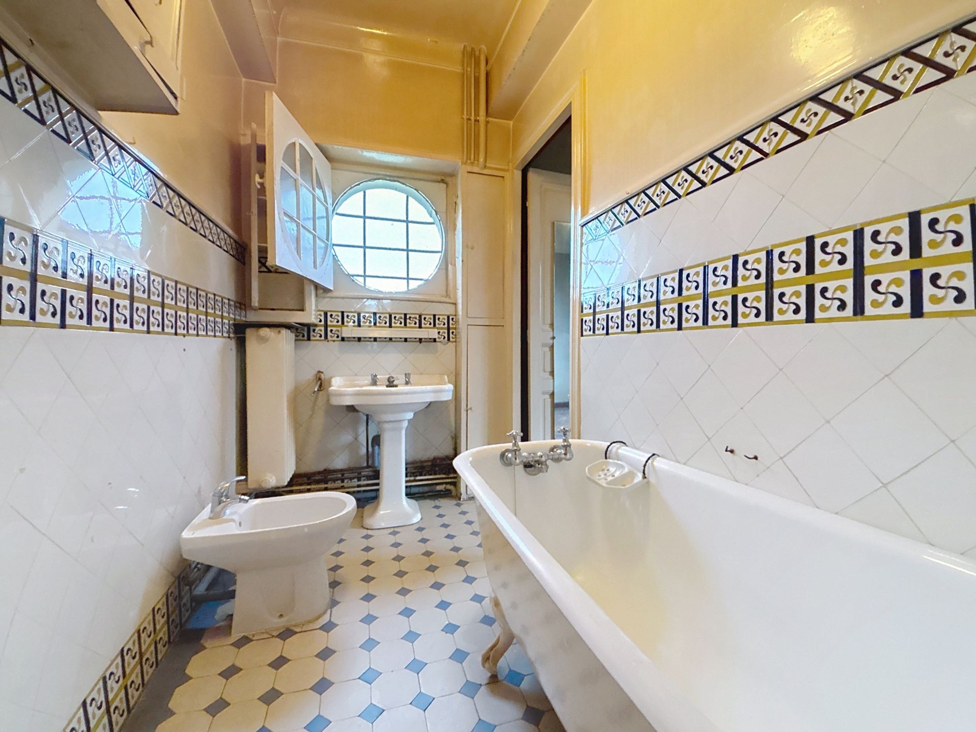 maison 10 Pièces en vente sur BAYONNE (64100)