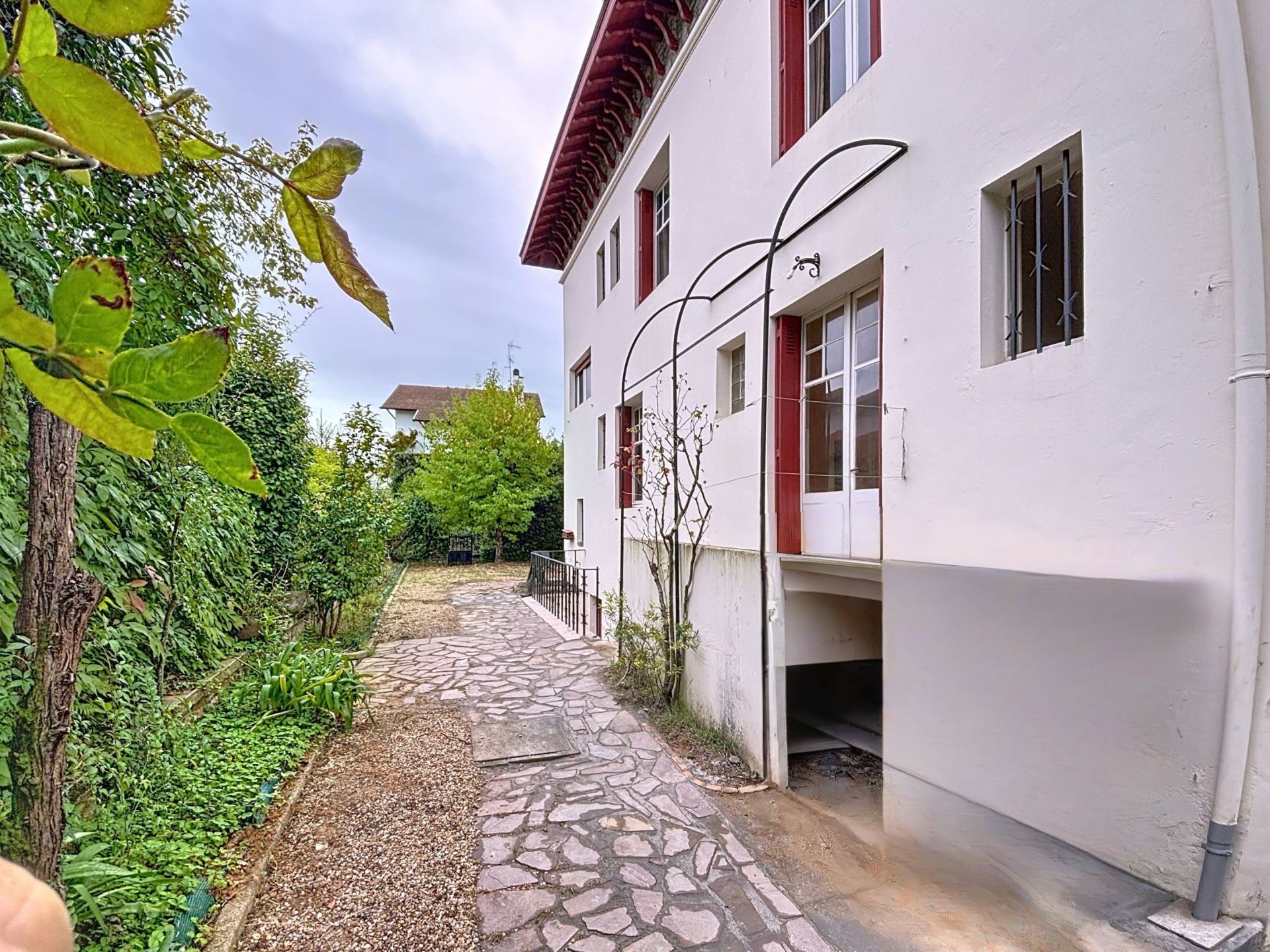 maison 10 Pièces en vente sur BAYONNE (64100)