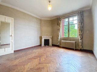 house 10 Rooms for sale on BAYONNE (64100)