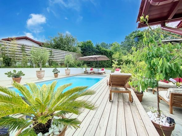 Sale House Ascain 6 Rooms 200 m²