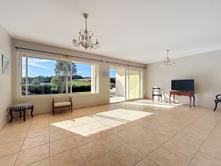 house 4 Rooms for sale on URRUGNE (64122)