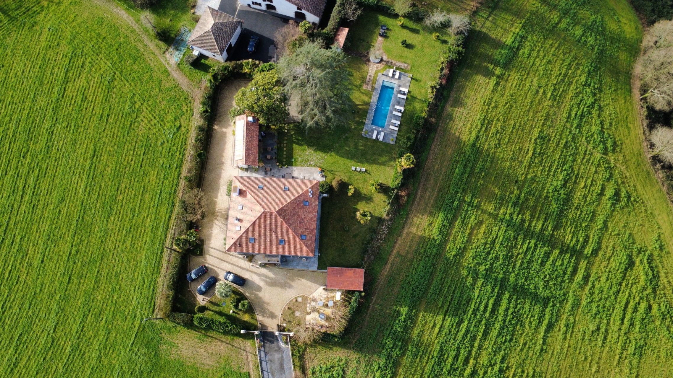 maison 11 Pièces en vente sur GUICHE (64520)
