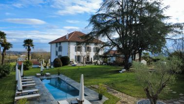 maison 11 Pièces en vente sur GUICHE (64520)