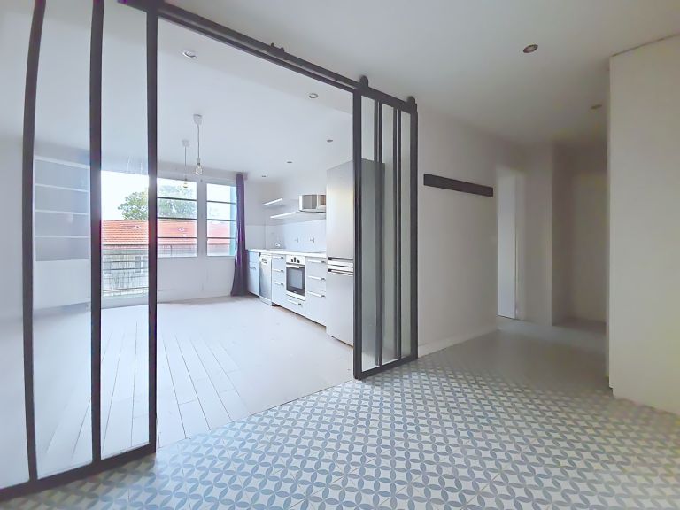 apartment 4 Rooms for sale on BIARRITZ (64200)