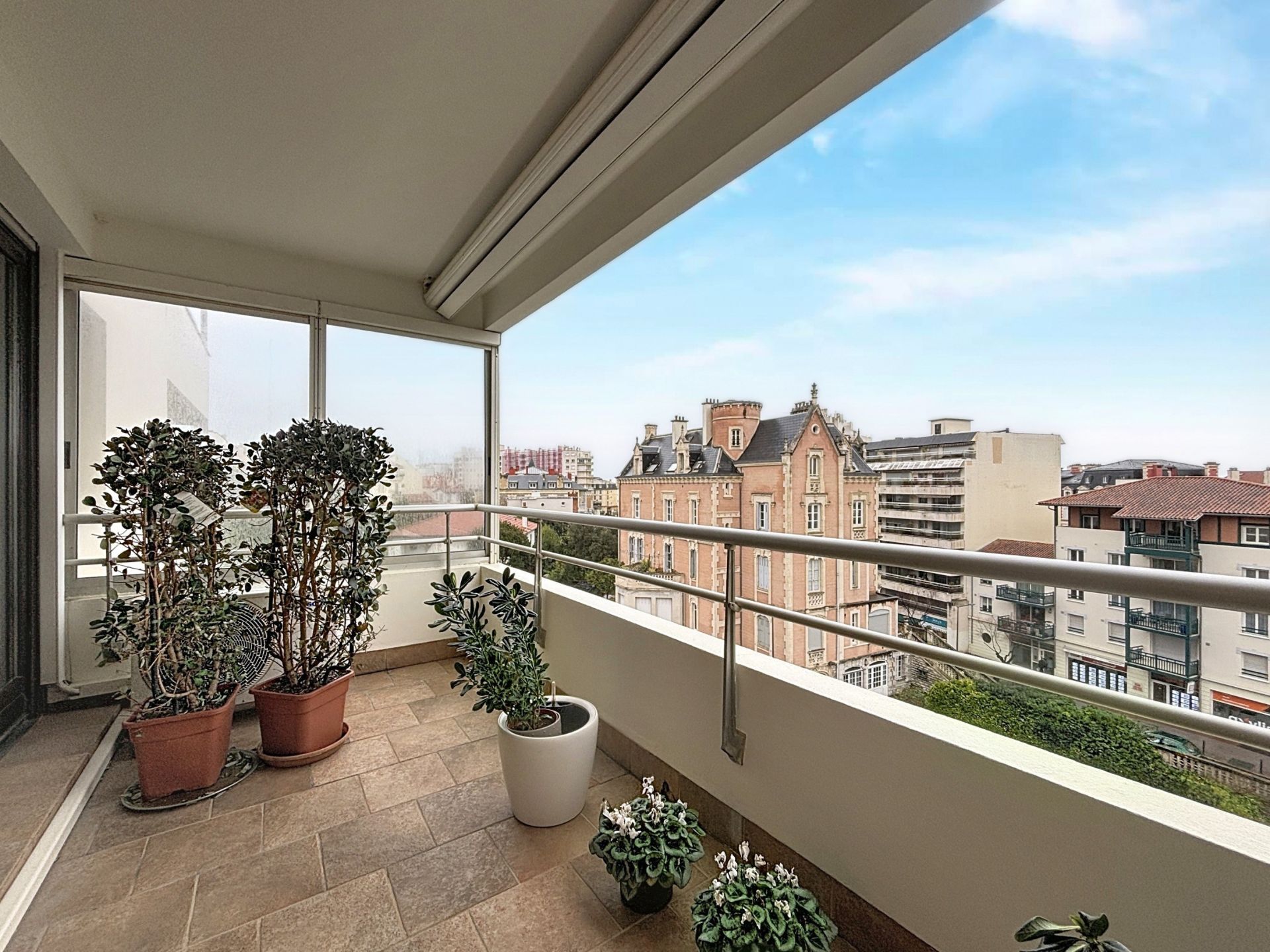 apartment 3 Rooms for sale on BIARRITZ (64200)