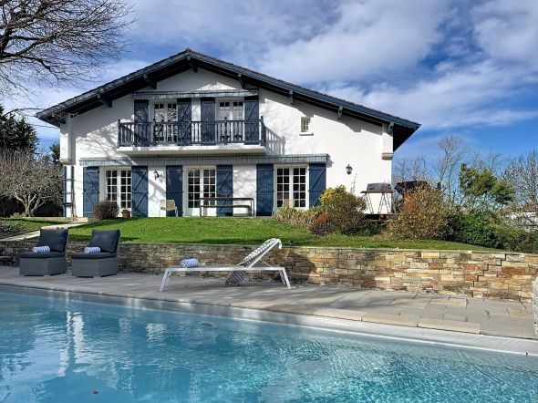 Vente Maison Arbonne 7&nbsp;Pièces 150&nbsp;m²