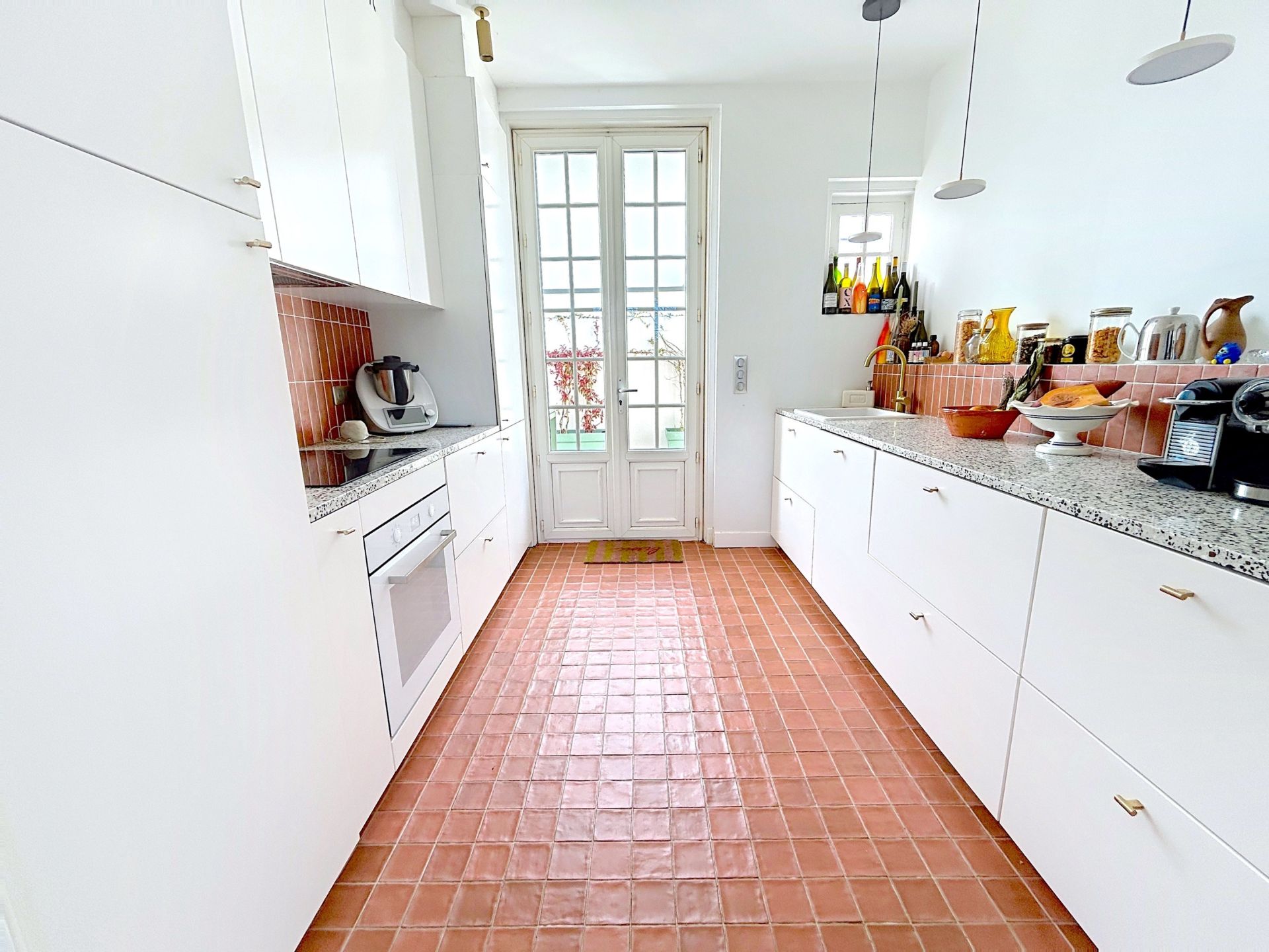 house 7 Rooms for sale on BIARRITZ (64200)