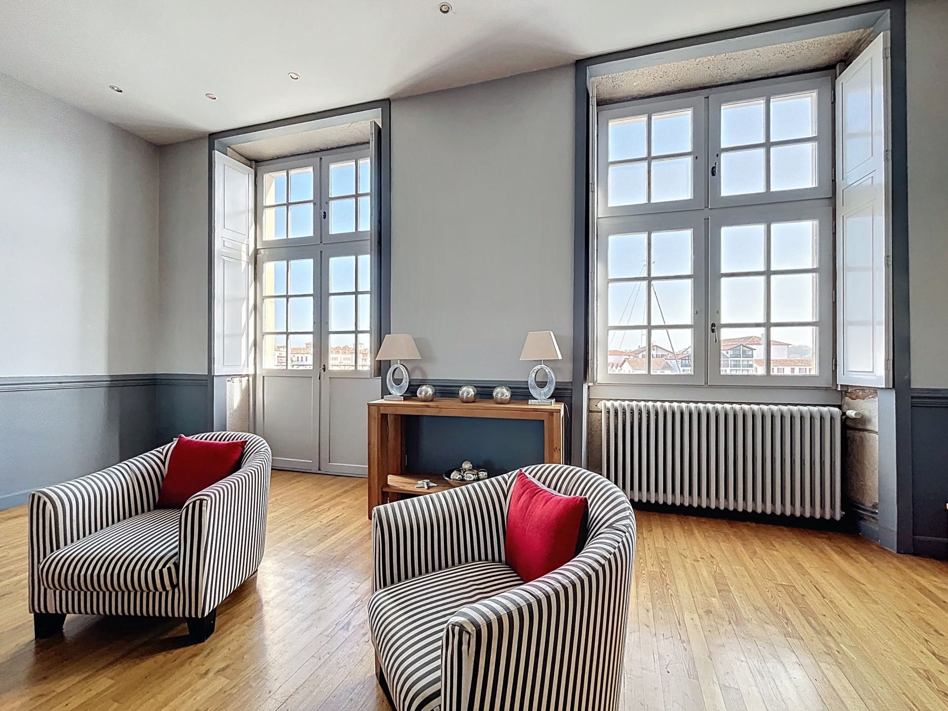 appartement 5 Pièces en vente sur CIBOURE (64500)