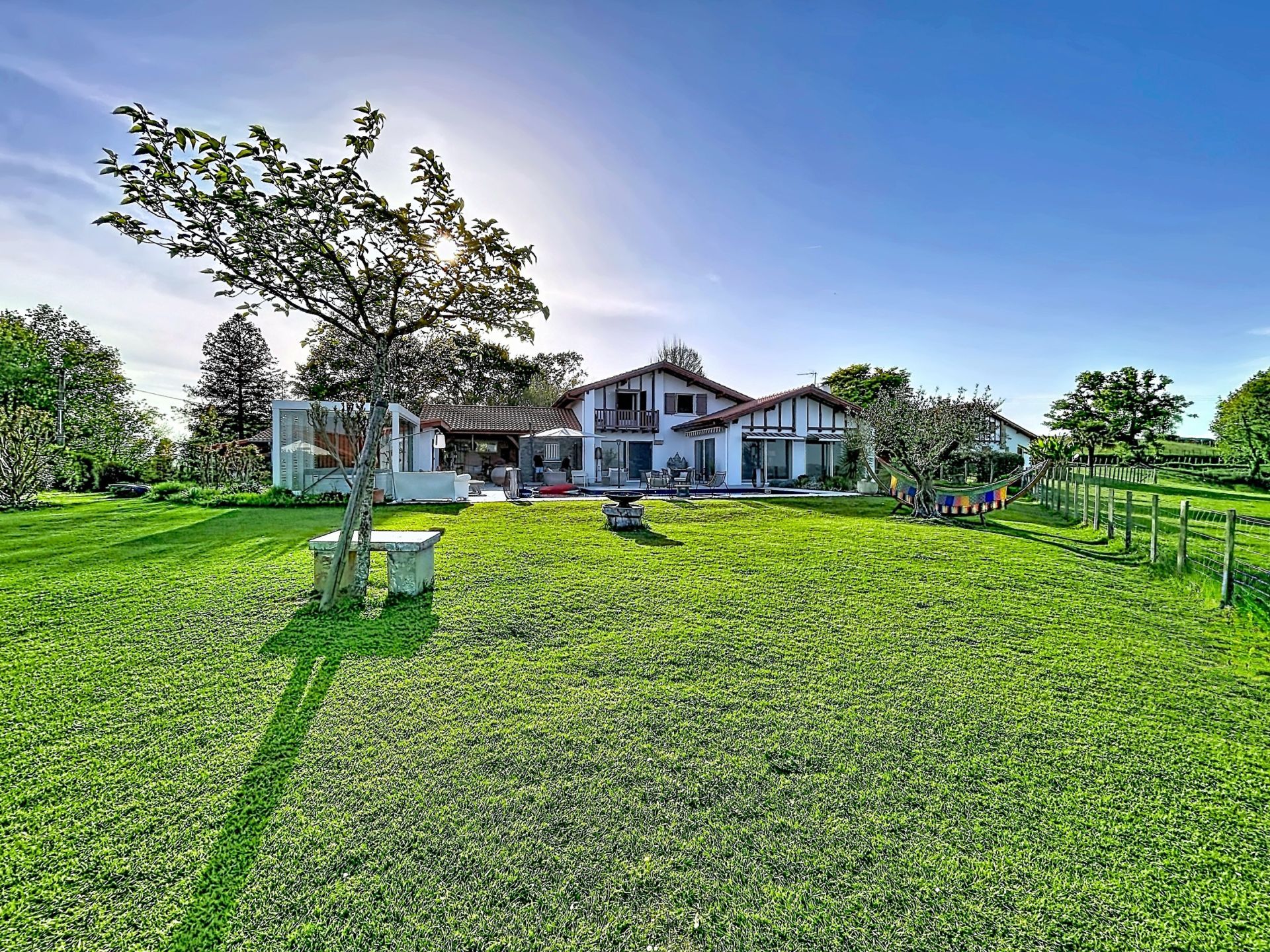 maison 7 Pièces en vente sur LARRESSORE (64480)