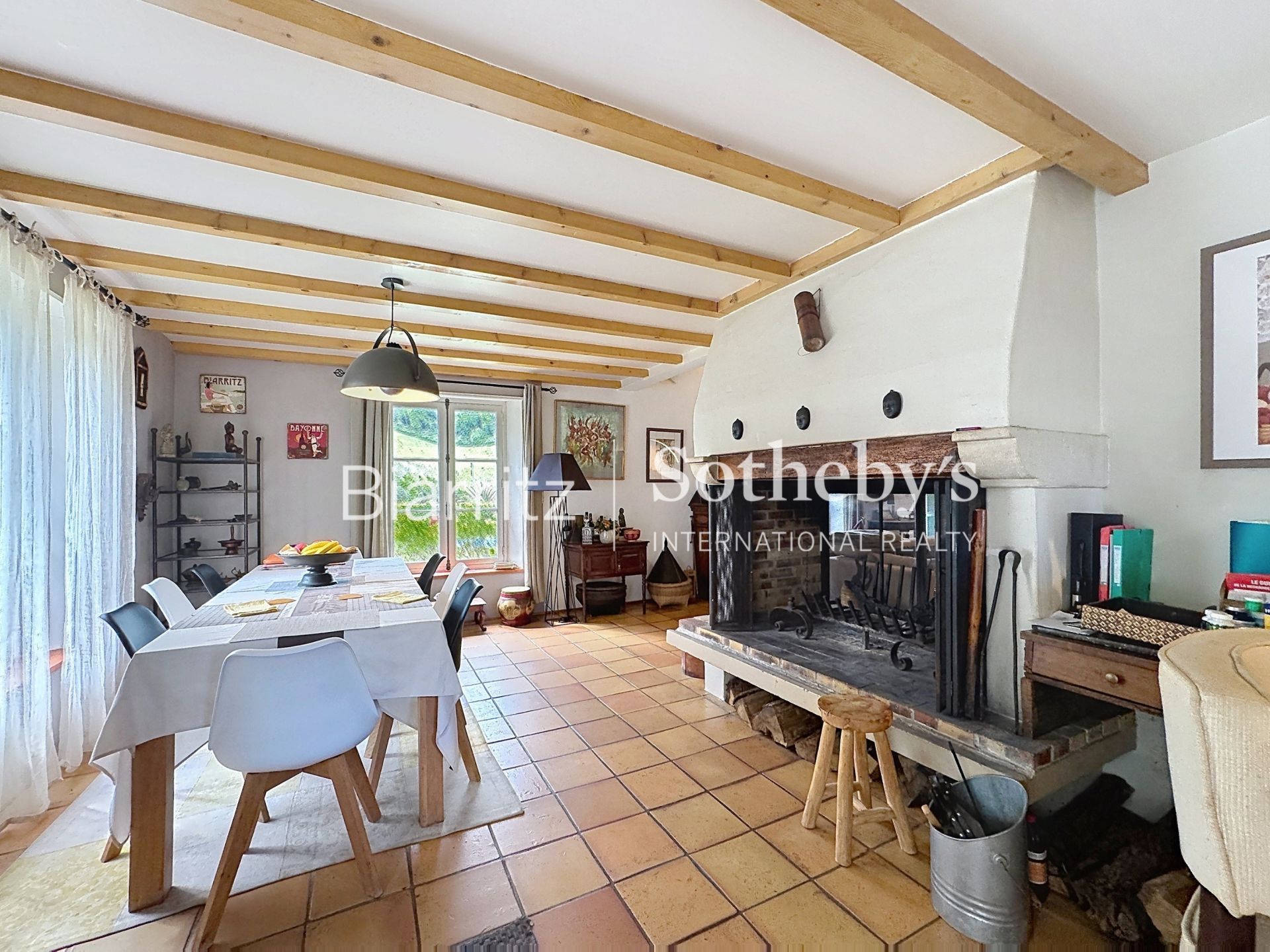 house 9 Rooms for sale on ST PEE SUR NIVELLE (64310)