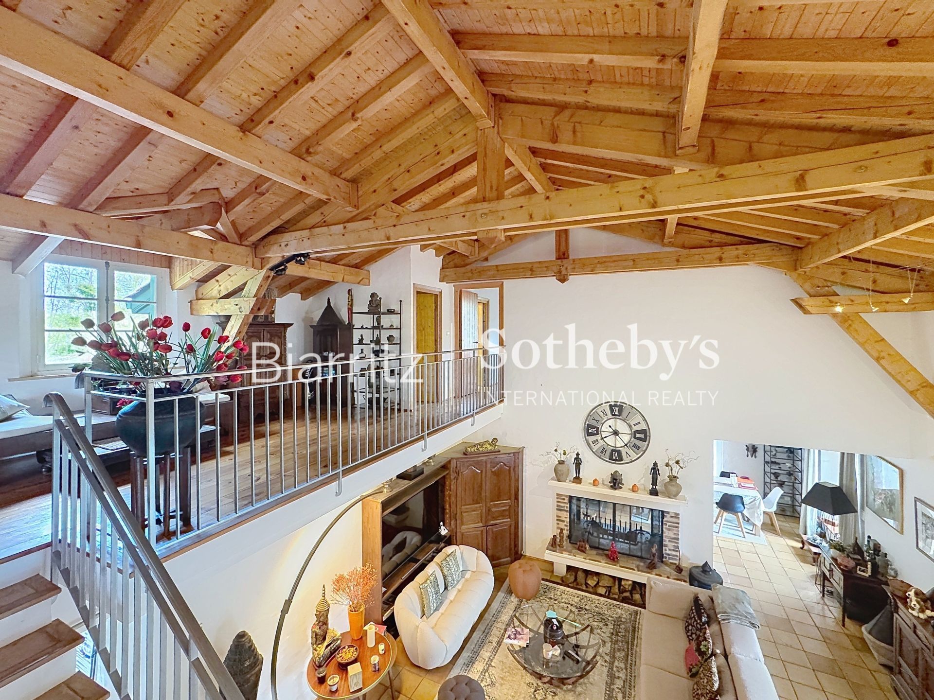 house 9 Rooms for sale on ST PEE SUR NIVELLE (64310)