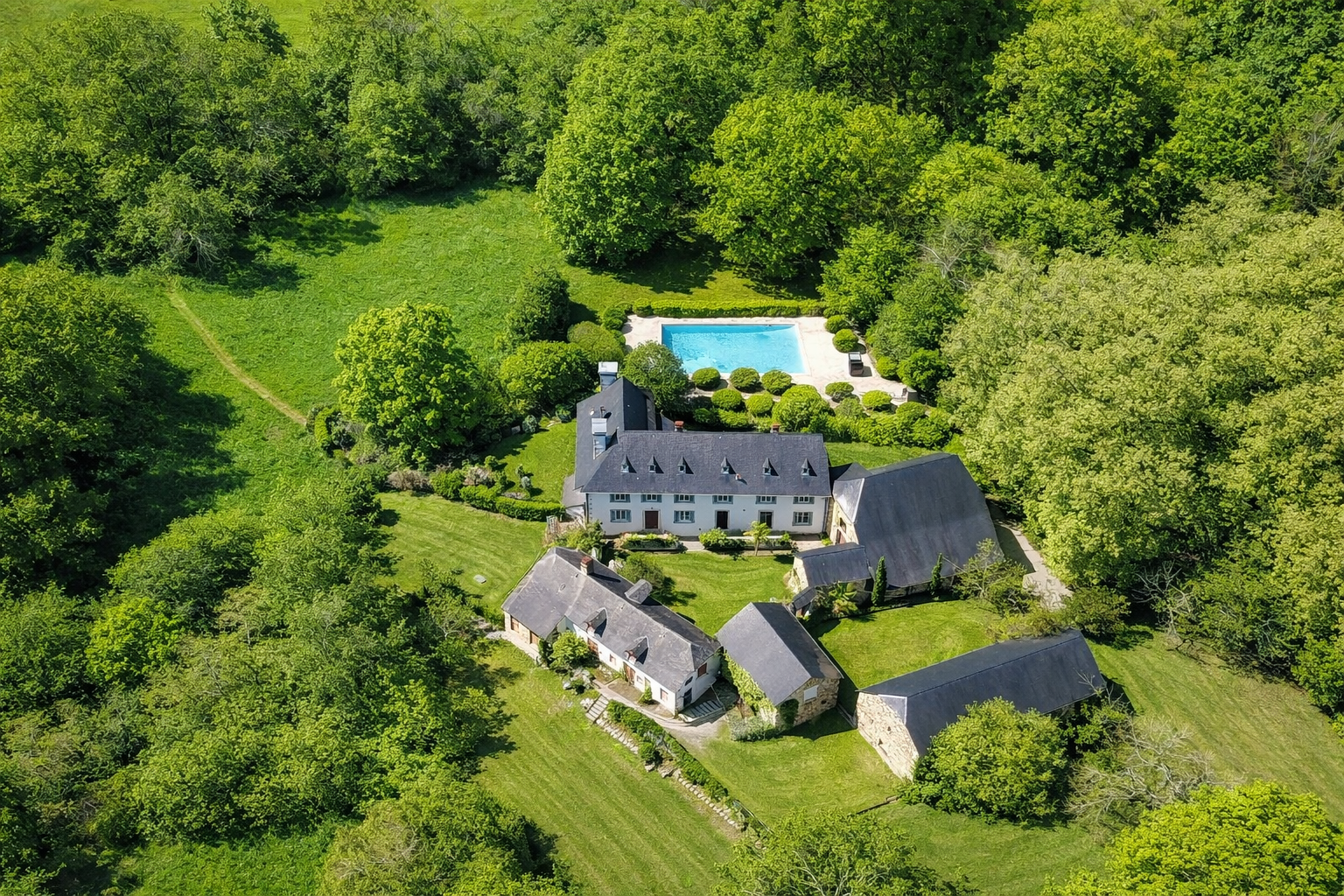 maison 8 Pièces en vente sur ST FAUST (64110)