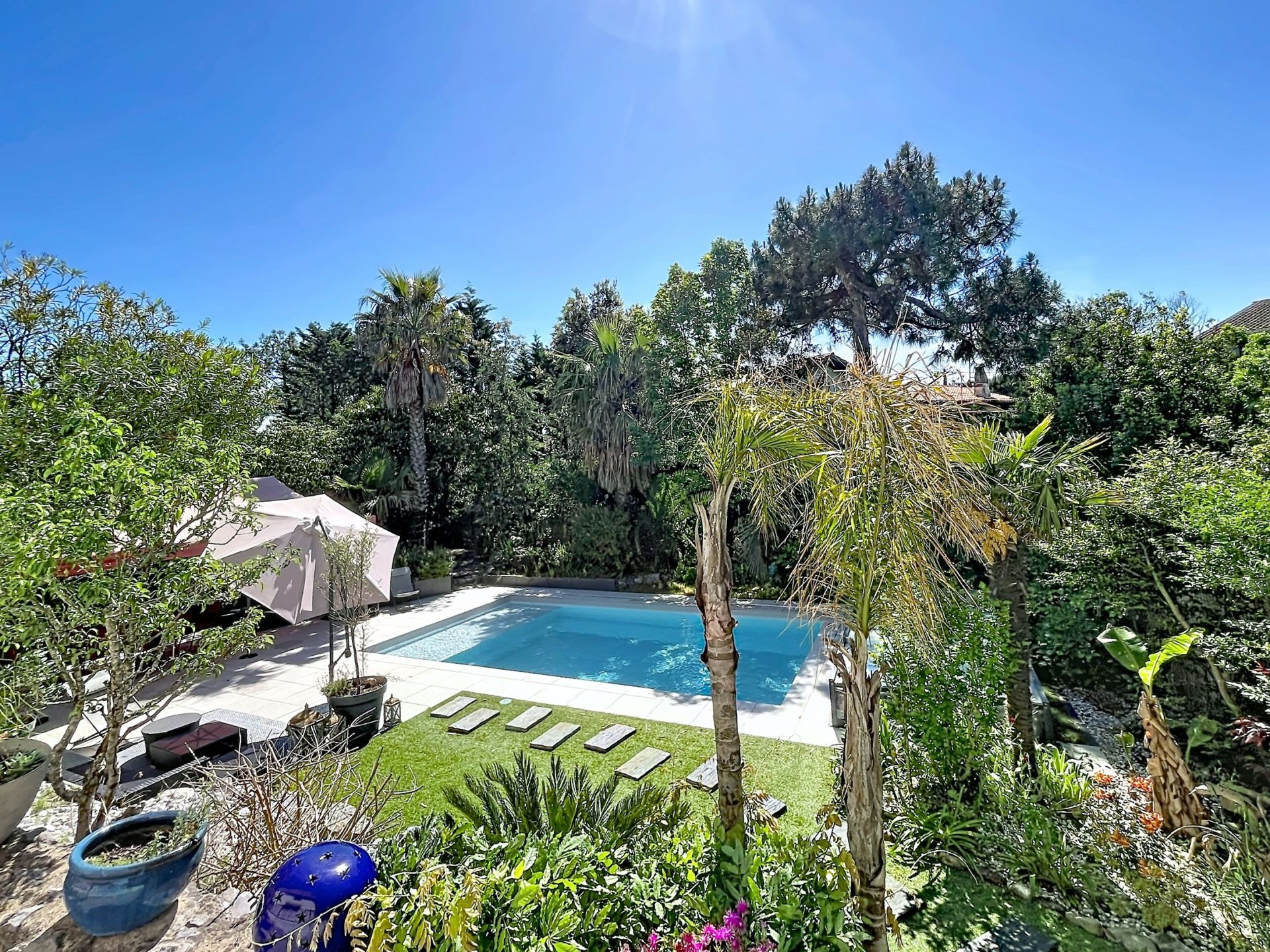 house 5 Rooms for sale on ANGLET (64600)
