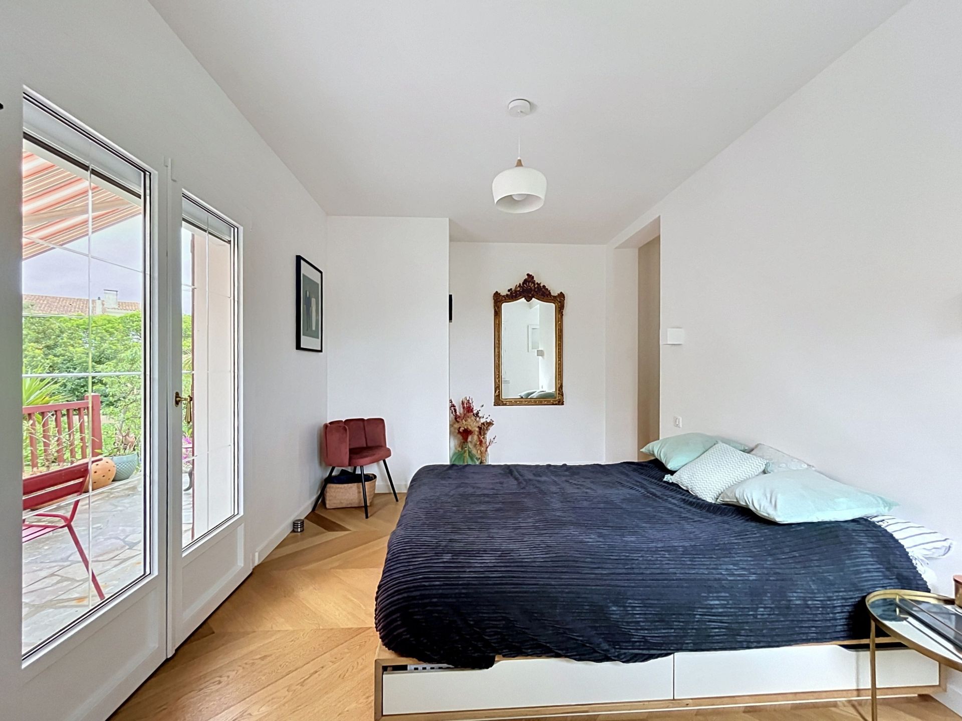 house 5 Rooms for sale on ANGLET (64600)