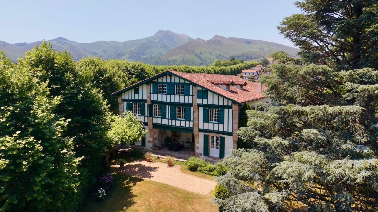 maison 14 Pièces en vente sur SARE (64310)