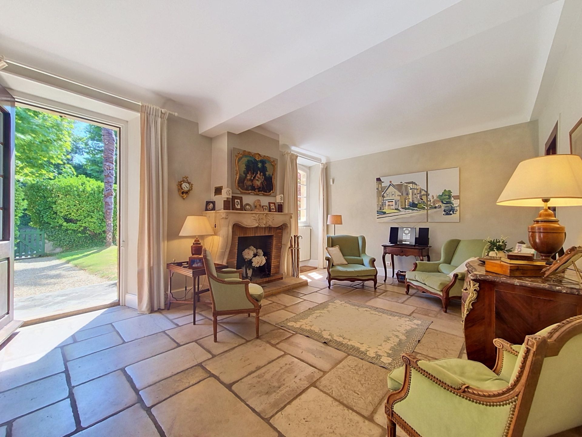 house 14 Rooms for sale on SARE (64310)