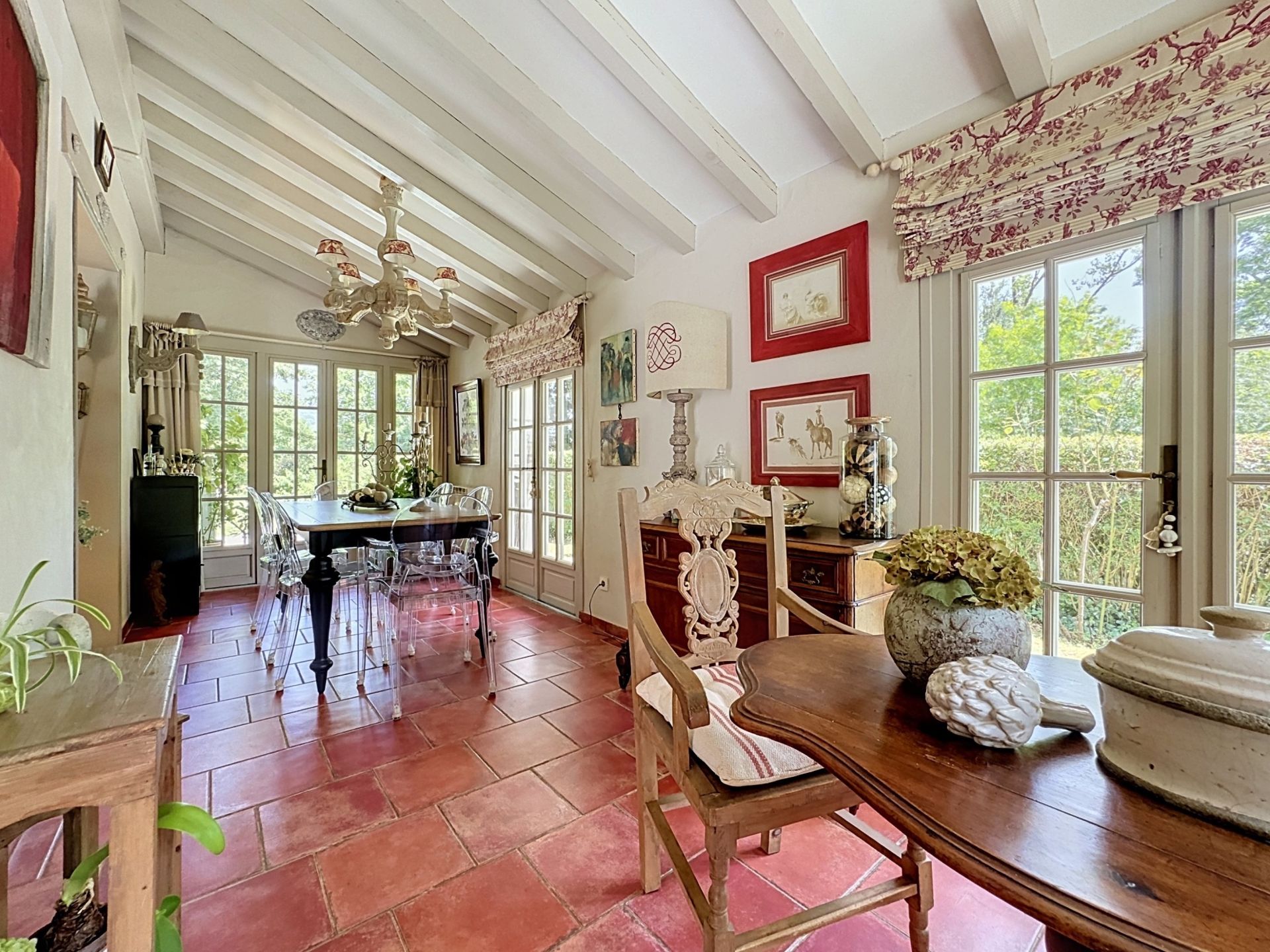 house 7 Rooms for sale on ST PEE SUR NIVELLE (64310)