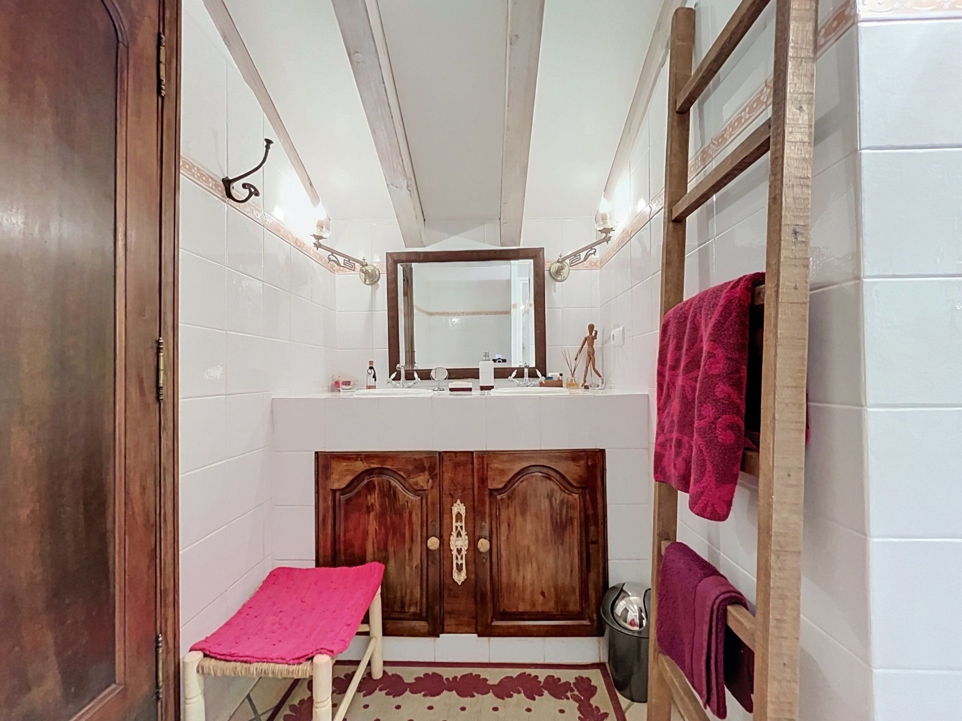 maison 7 Pièces en vente sur ST PEE SUR NIVELLE (64310)