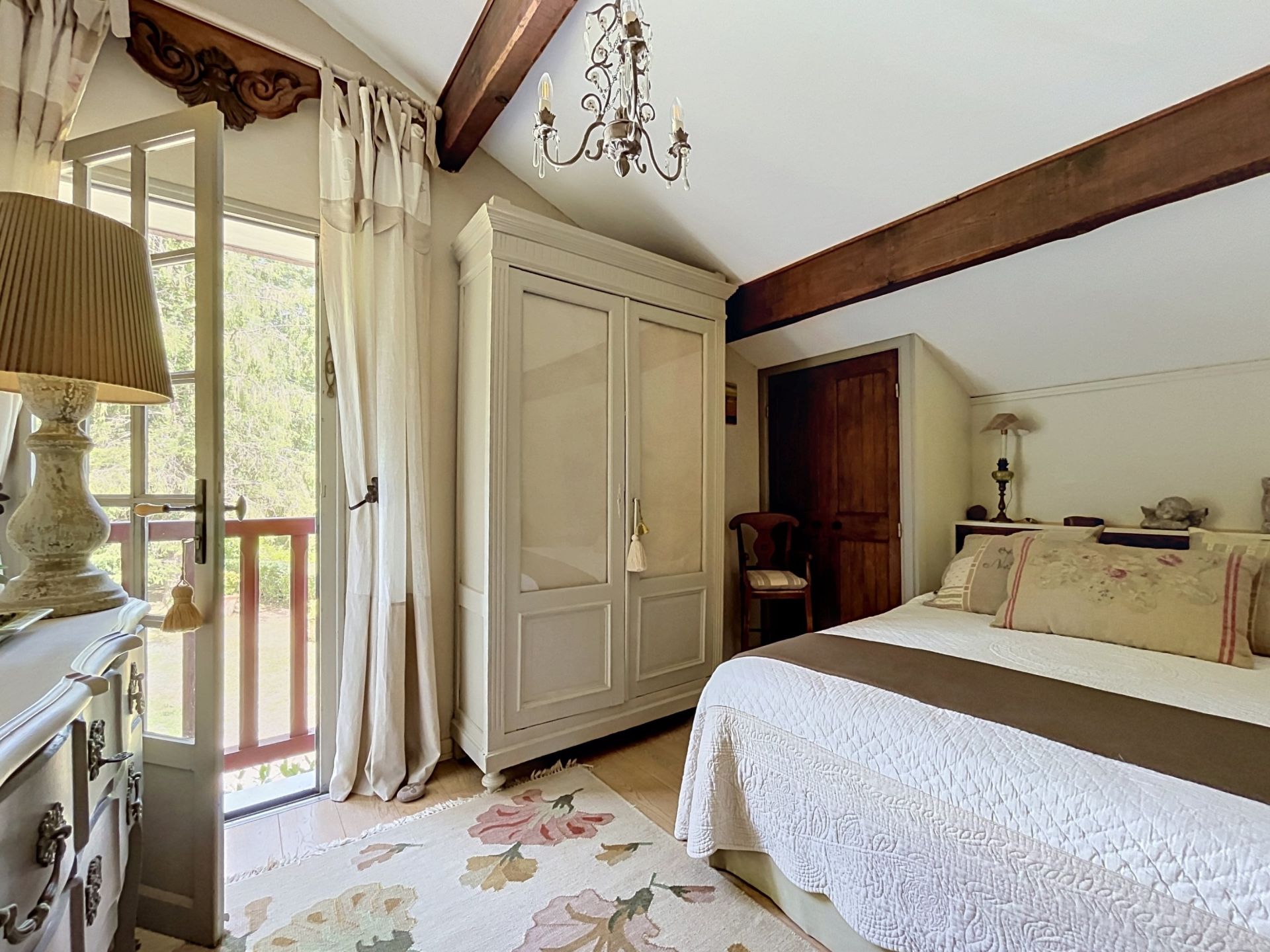 house 7 Rooms for sale on ST PEE SUR NIVELLE (64310)