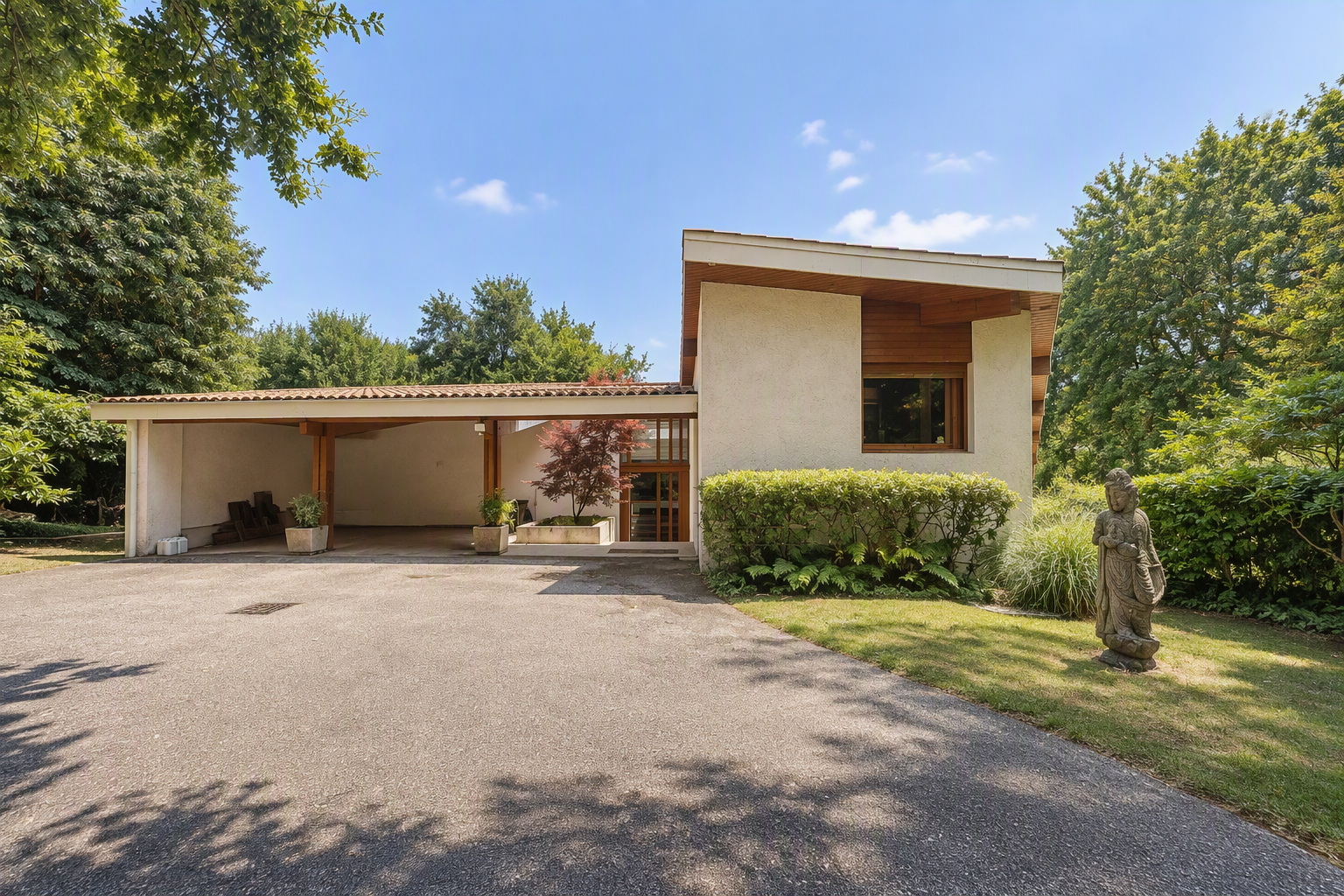 house 7 Rooms for sale on BIDART (64210)