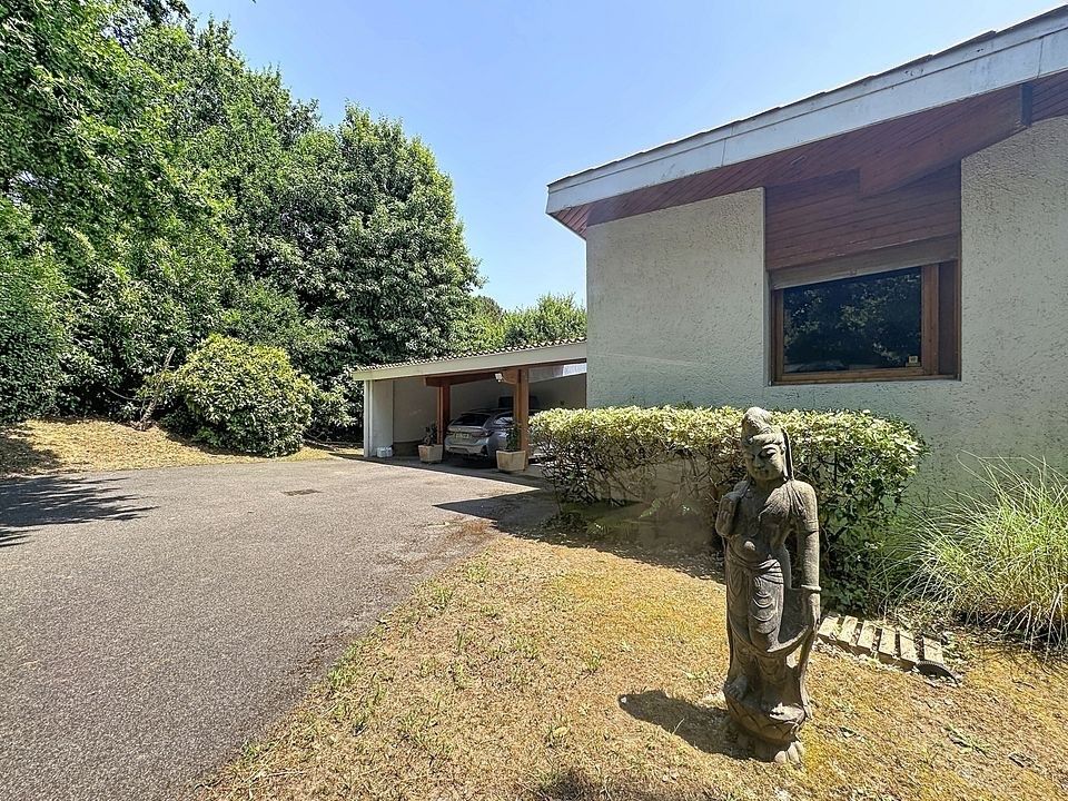 house 7 Rooms for sale on BIDART (64210)