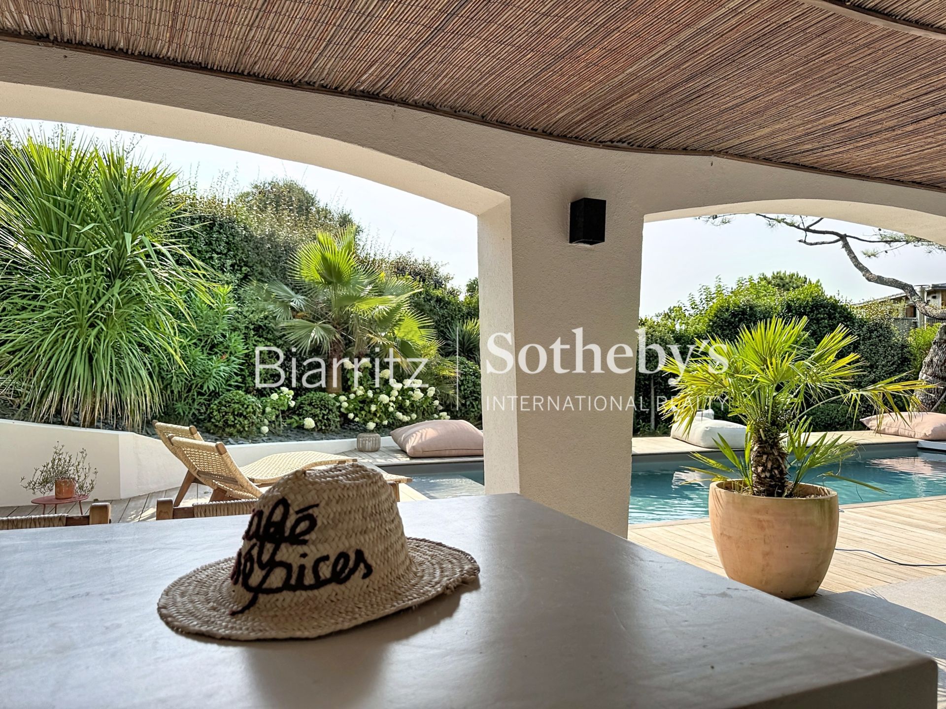maison 10 Pièces en vente sur ANGLET (64600)