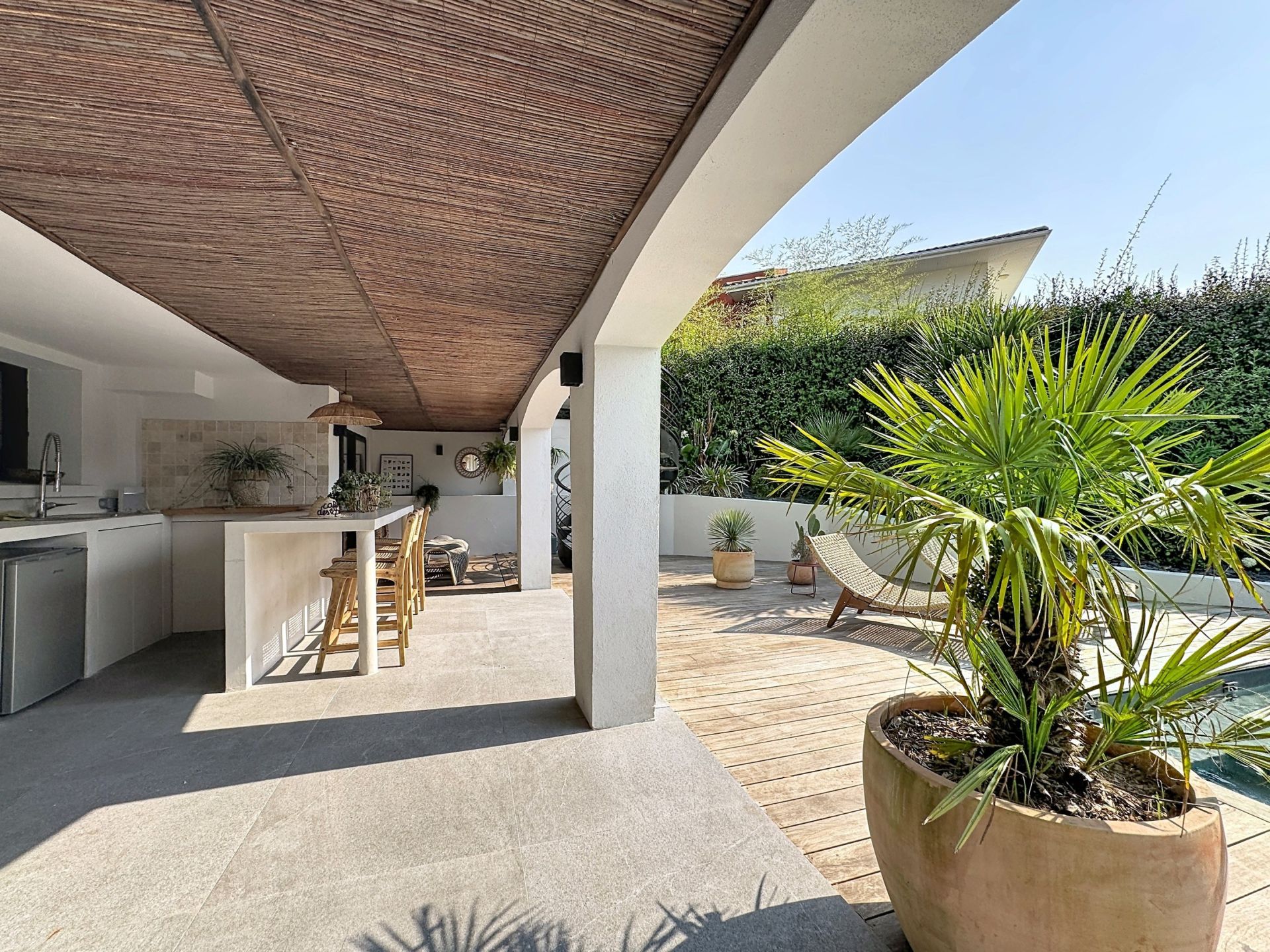 house 10 Rooms for sale on ANGLET (64600)