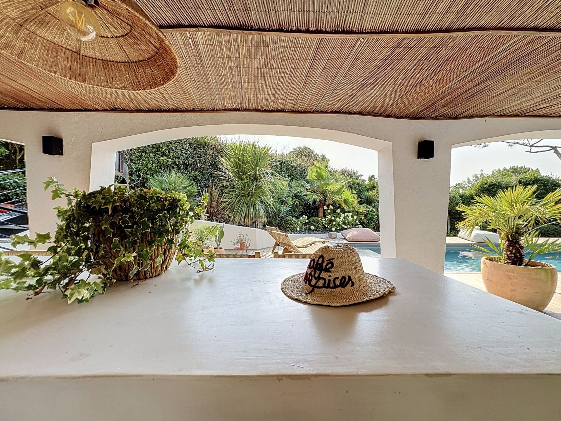 house 10 Rooms for sale on ANGLET (64600)