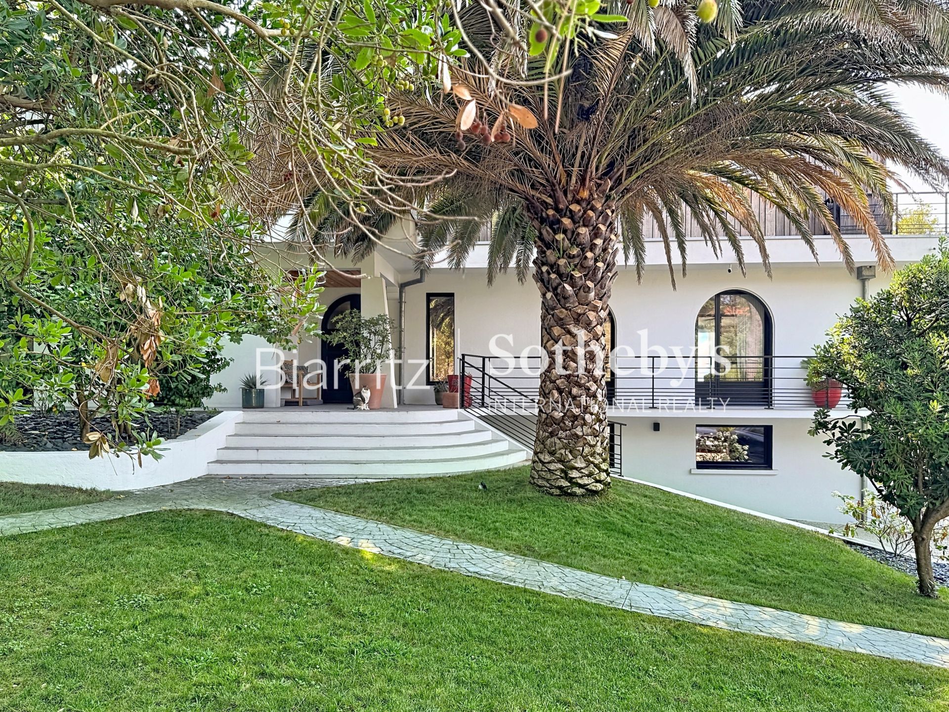 maison 10 Pièces en vente sur ANGLET (64600)