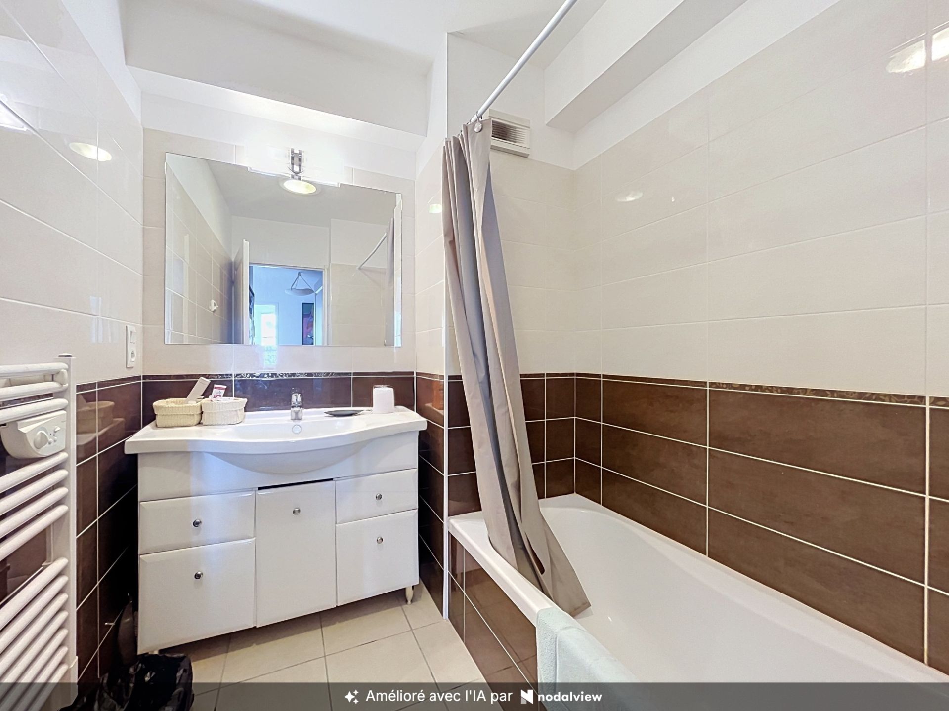 apartment 4 Rooms for sale on CIBOURE (64500)
